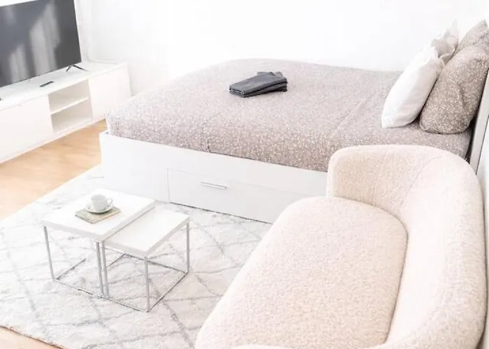 Chailly The Minimalist Apartment